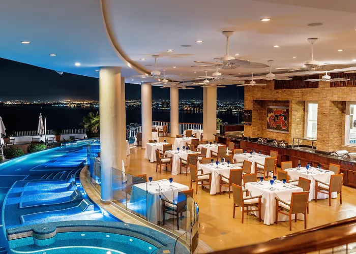Puerto Vallarta Luxury Resorts